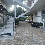 Bella Vista *