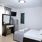 Bella Vista アパート ボルシュ