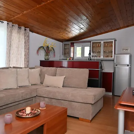Bella Vista Apartment Borsh