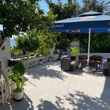 Bella Vista Apartment *